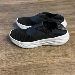 hoka one one recovery shoe